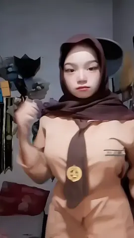 rasanya pengen ninju orang yg sering ngehujat.... tapi dikarnakan gw baik hati + sofspoken jadinya ga bisa🗿#fyp #foryou #bugissulawesi #lombokvirall🌴🌴 #xyzbca 