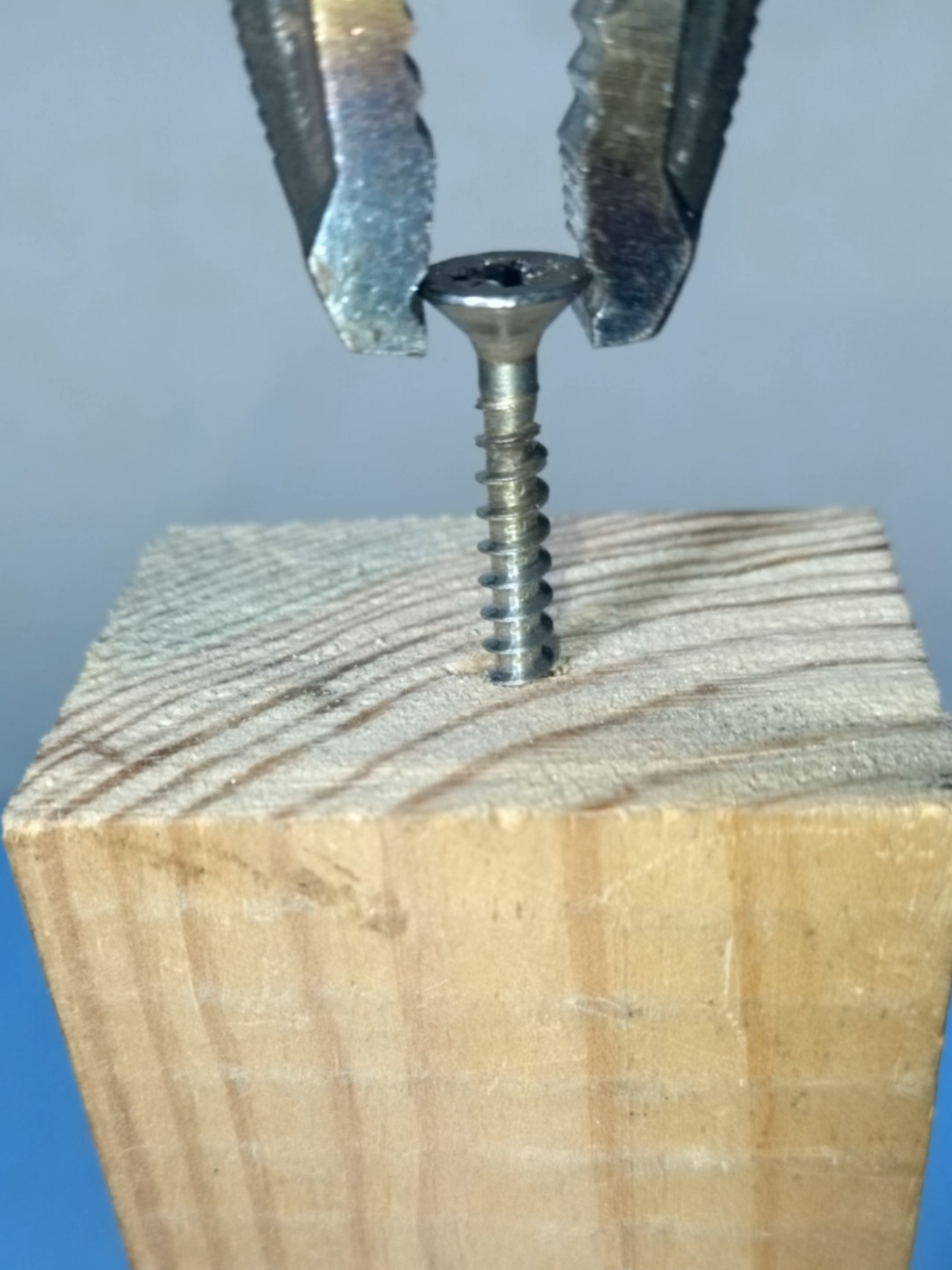 These are Great Woodworking Tips and Tricks for Joining Two Pieces of Wood Together #DIY #woodworking #tips #tricks #howto