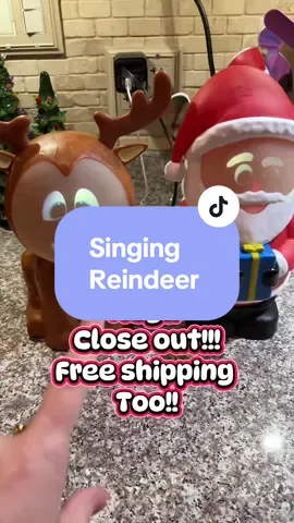 These singing Christmas decorations just went on a major #blackfridaysale #tiktokshopcreatorpicks #tiktokshopblackfriday #holidayhaul #christmasdecor 