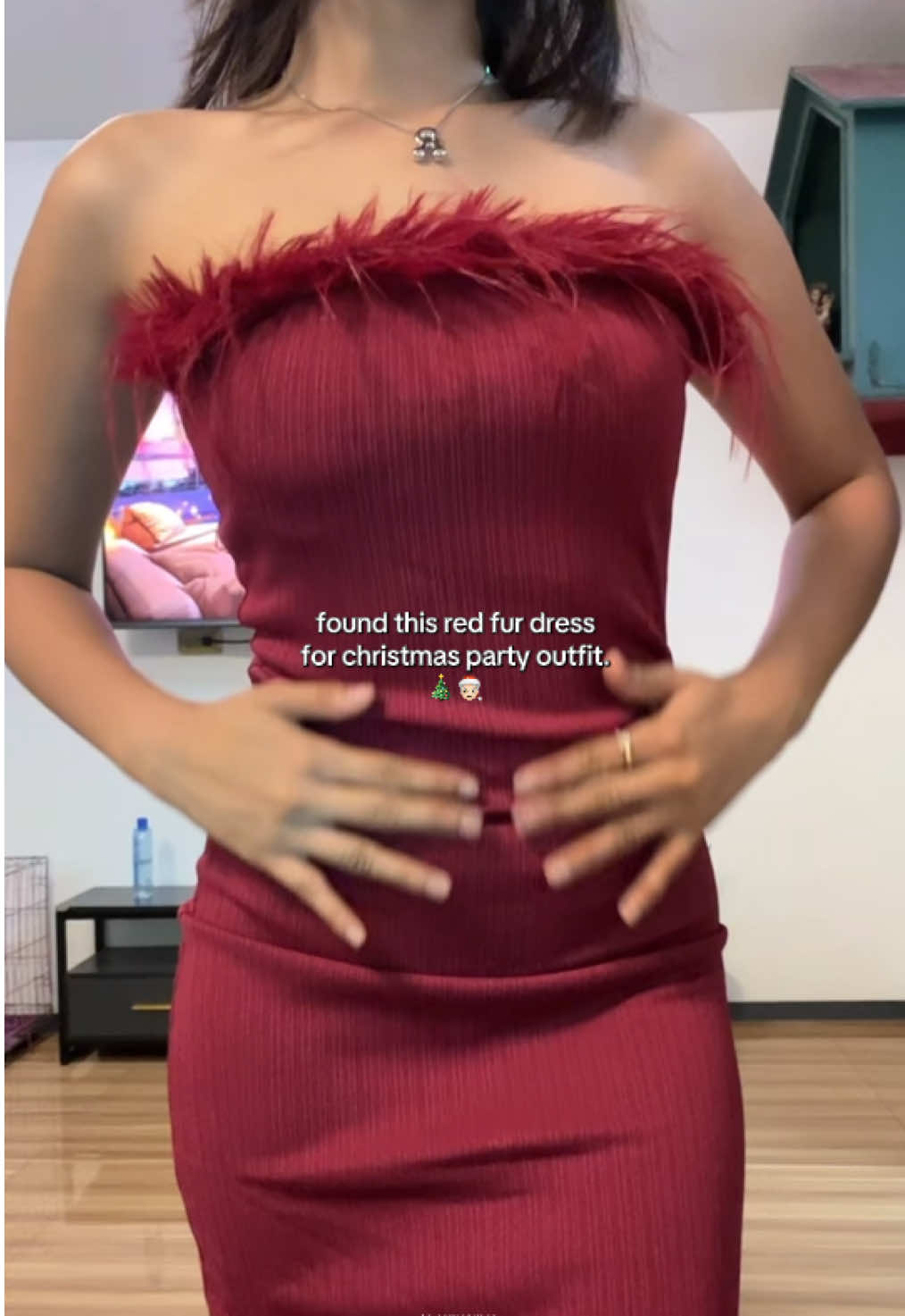 💫✨ — yay! it’s christmas szn🎄 matchy sa santa hat🧑🏻‍🎄 #OOTD 