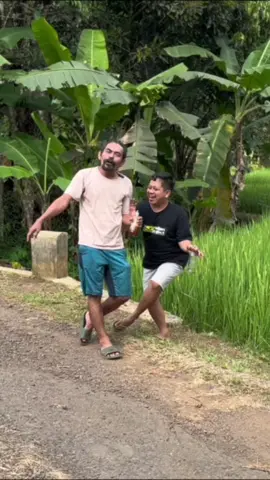 Fullnya di youtube ade kipli