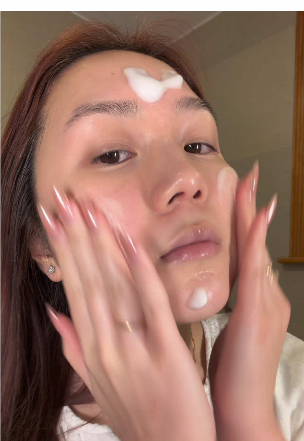 The insane bubble mask glow ✨💕 #MENOKIN  #kbeauty #bubblemask #koreanskincare #glassskin 