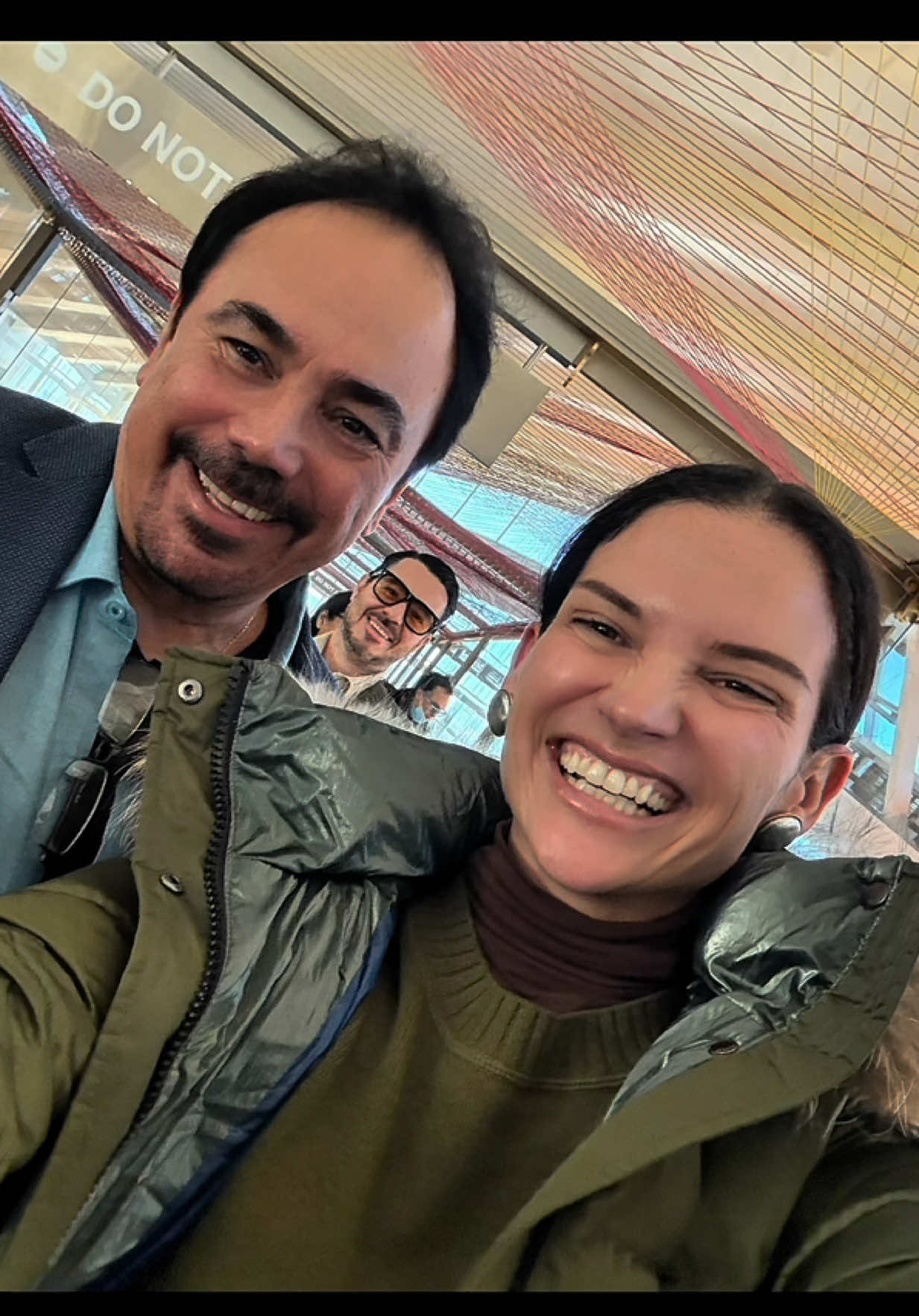 Ayúdenme a encuentra a Hugo Sánchez por favor‼️Que  quería ir a mi show en Los Ángeles este viernes y después ya no lo encontré para darle sus boletos 🫣😭 HELP‼️@hugosanchez  disculpa por mi momento fan 🤣