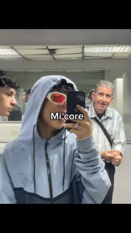 Pague 3000 mil bolívares por un perfume 😭 y era el que más feo huelia #paratiiiiiiiiiiiiiiiiiiiiiiiiiiiiiii #humor 