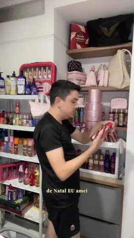 Victoria Secrets Merry Delights Fragrance Mist