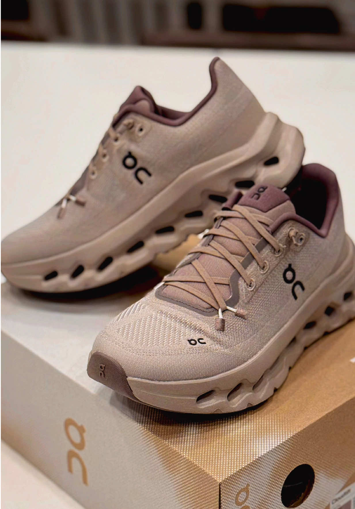 Unboxing On Cloud Cloudtilt Cinder/Fog ✨😍👟 #oncloud #oncloudtilt #cinderfog #shoes #walkingshoes 