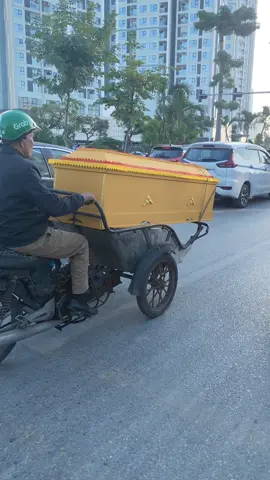 Sáng ra đi đái nước còn vàng là đã may mắn hơn bao người r.xe không biển số chở áo người xấu số,adidaphat #fyp #viral #haiphong #adidaphat 