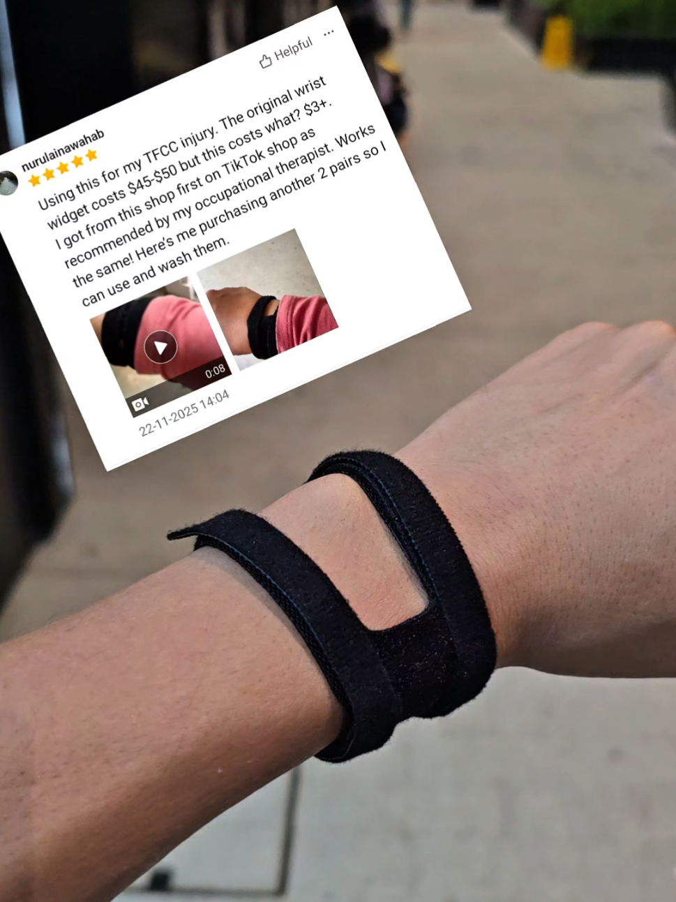 If you suffer from TFCC or ulnar-sided wrist pain, this breathable, open-ulna brace is a game changer. Perfect for gym or office work! 🏋️‍♂️💻 ​#tfccinjury #wristpainrelief #physio #occupationaltherapy #tiktokshopsg 