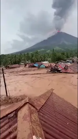 Sibolga berduka banjir,lonsor,ujan,harimau muncul,gunung meletus#banjir#musibah#gunungmeletus#flayfrom#hujan