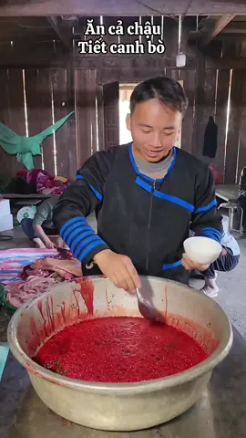 Cả chậu tiết canh bò #amthucvietnam #tietcanh #amthuctaybac #pịataybac #amthuc 