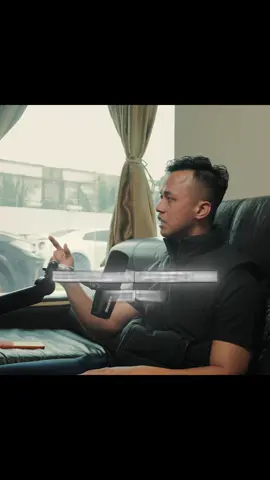 Orang kaya pun boleh jatuh miskin kalau mindset dia bodoh. Sebab kaya tu bukan pada duit — tapi pada cara fikir. Kalau kau nak naik, nak ubah hidup, nak rasa bebas… mulakan dengan ubah mentality. Belajar fikir betul, disiplin, dan buat tindakan kecik tapi konsisten setiap hari. Tak perlu perfect, yang penting mula. 👉 Kalau kau dah ready ubah mindset & belajar Teknik 3P, komen “READY” sekarang. . #tiktokmalaysia #fyp #foryoupageofficiall #foryou 