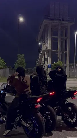 gadis gadisssss #sportbike #r15m #cbr150r #r15v3 