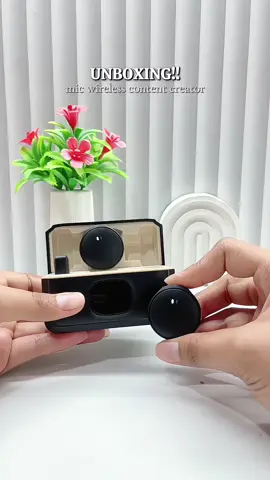 Q8 Dual Microphone, build quality nya gak perlu diraguin gaes🥰✨ #microphone #micwireless #micwirelesstermurah #microphonewireless #tranding 