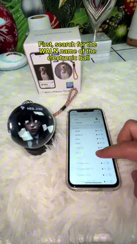 Let's see how to transmit the video to the electronic ball.#tiktokshopblackfriday #strangerthings4 #strangerthing #fyp #christmasgiftideas 