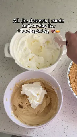 Thanksgiving desserts #thanksgiving #thanksgivingprep 