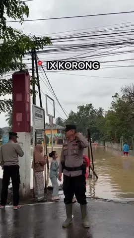 YA ALLAH SEMOGA HUJAN CEPAT REDA DAN BANJIR SEGERA SURUT 🥹🤲🤲🤲 Sampai saat ini kondisi masih hujan sanak, dan banjir naik lagi  #solokhariini #kotasolok #banjirsolok 