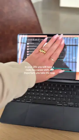 what a year!!! Jan me would be like what, wait, really????? #career #careertiktok #contentcreator #nyc #careertok 