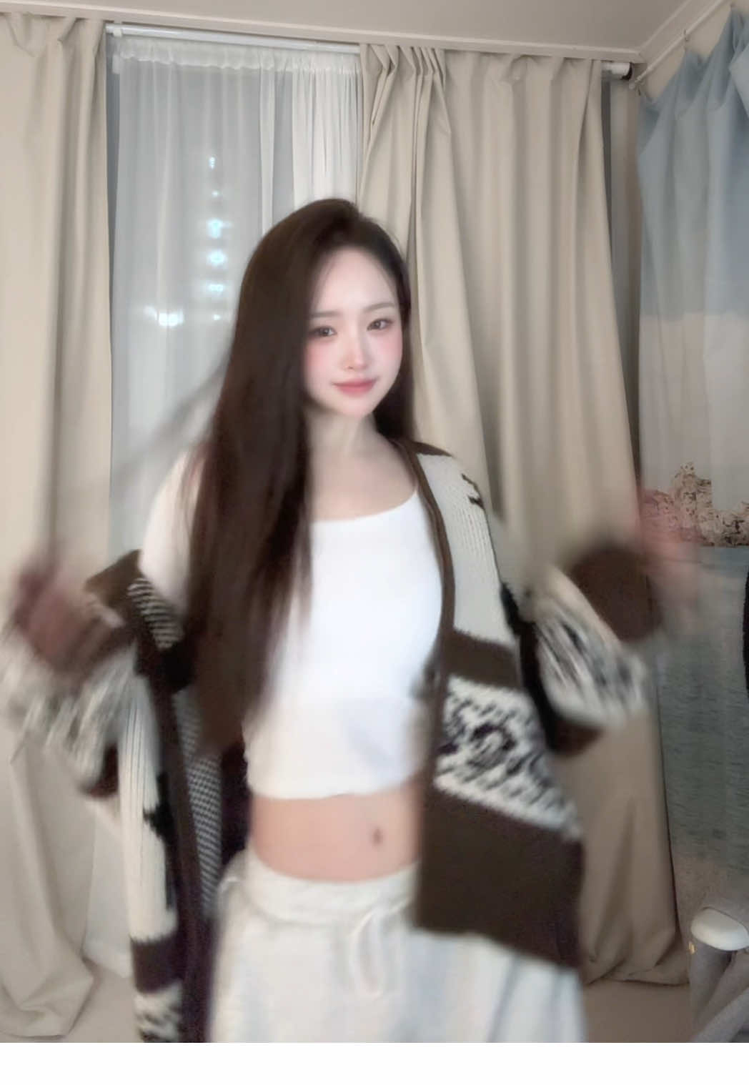 어때 샤넬사주고싶어졌어?^^