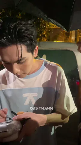 đồ đanh đá nhõng nhẽo đáng iuuu #vuongbinhanhtraisayhi2025 #VUONGBINH #fyp #vairal 