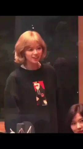 #포스팅으로득템 #TWICE #JEONGYEON #SANA #트와이스 #정연 #사나 