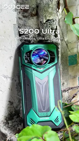#S200Ultra Hands-On Review! Use It As A Hammer🔨? Drop & Water Resistant? MAXED OUT Performance! #Unbreakable #GadgetReview #DropTest #outdoor #Durability #ruggedphone #doogee #blackfridaysale 