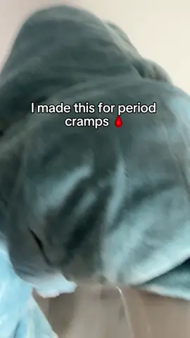 The perfect blanket for periods! 😩🩸 #heatedblanket #cozy #periods #girls #cycle 