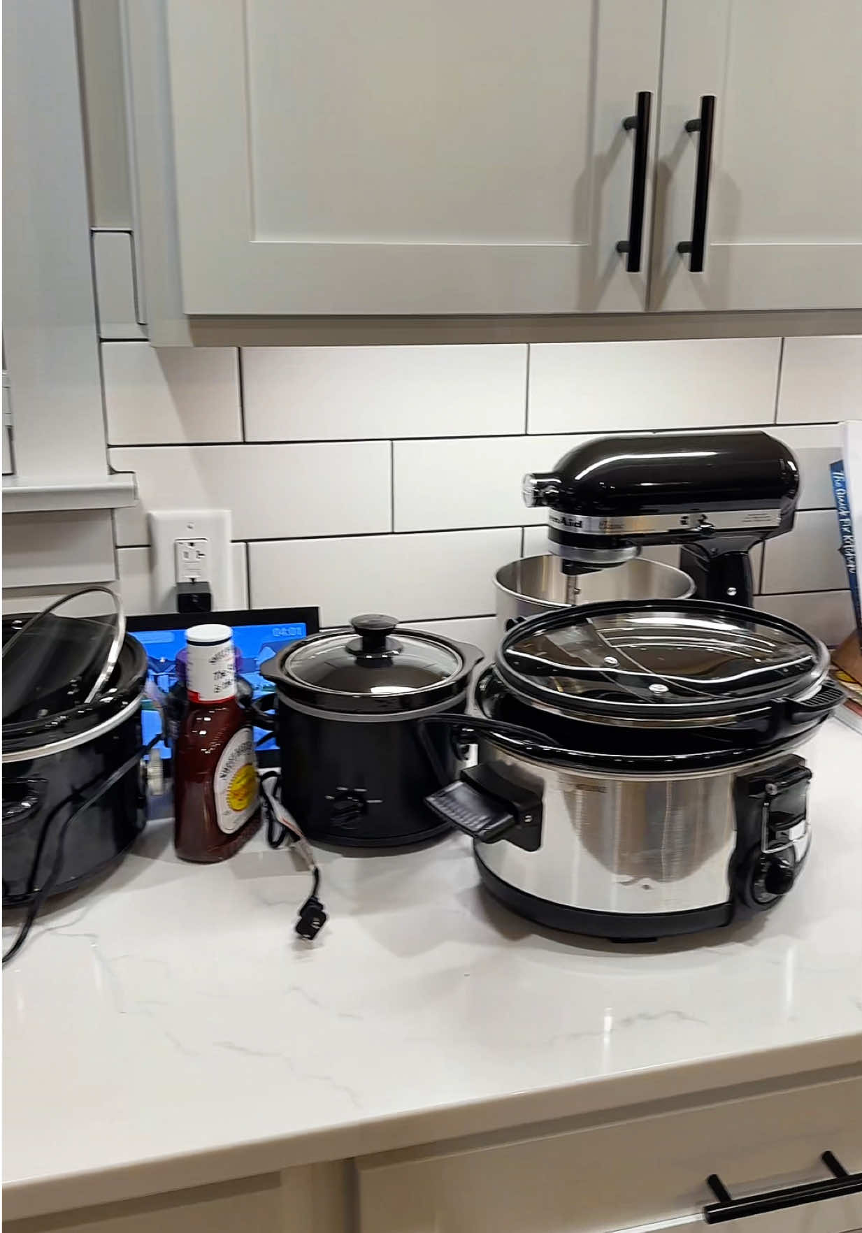 When you’re the host and like to be prepared 🤪 #host #thanksgiving #thanksgivingdinner #food #fyp 