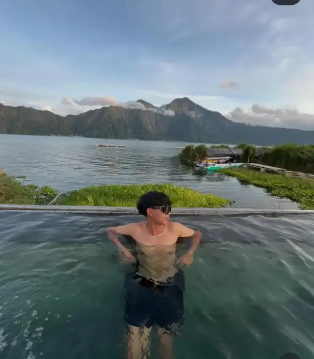 yey dapat pap dari @𝙍𝙨𝙨𝙡𝙡⚡ @rsslfrmsyh1 #fypp #raseldibali🏖️#rasellindofirmasyah #y2kcrew #gasukaskip📵 