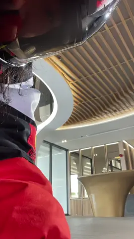 Đội mũ trước đội quần sau. 🤡 #lifeathome #homecredit #homecreditvietnam 