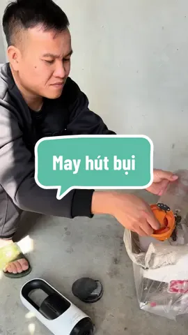 Bác nào ngại máy hút bụi có dây thì tham khảo dòng này nha,trang bị đèn ánh sáng xanh phóng to hạt bụi lên đến 12 lần với 3 đầu hút dễ dàng tháo lắp☺️ #mayhutbui #mayhutbuicamtay #mayhutbuikhongday #deerma #xuhuong 