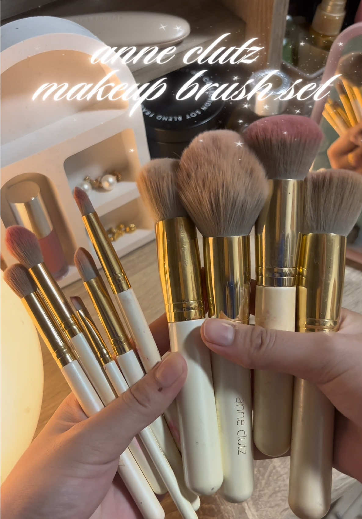 literally the only brushes I use 💌 here’s your sign that you only need one good makeup brush set ✨  @AnneClutzOfficialStore @Anne Clutz #makeupbrush #productreview #beautyhacks #recommendations #fyp 