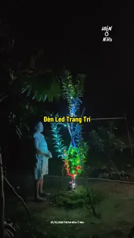 Đèn Led Đuổi Bắt Trang Trí Sân Nhà Cây Cối Đẹp Lắm #hienonha 