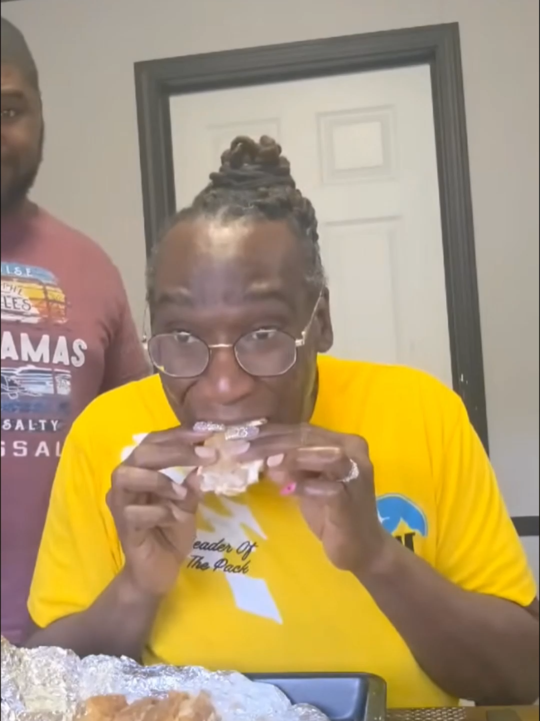 #msnetta #msnettaandcharles #charlesandmsnetta #charlesyourlunchisready #netta #eatingamsr