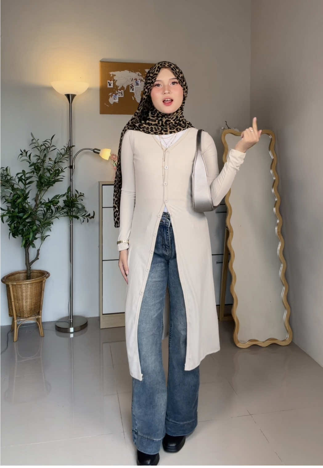 cardigan knit from @25oclock.shop 💗✨