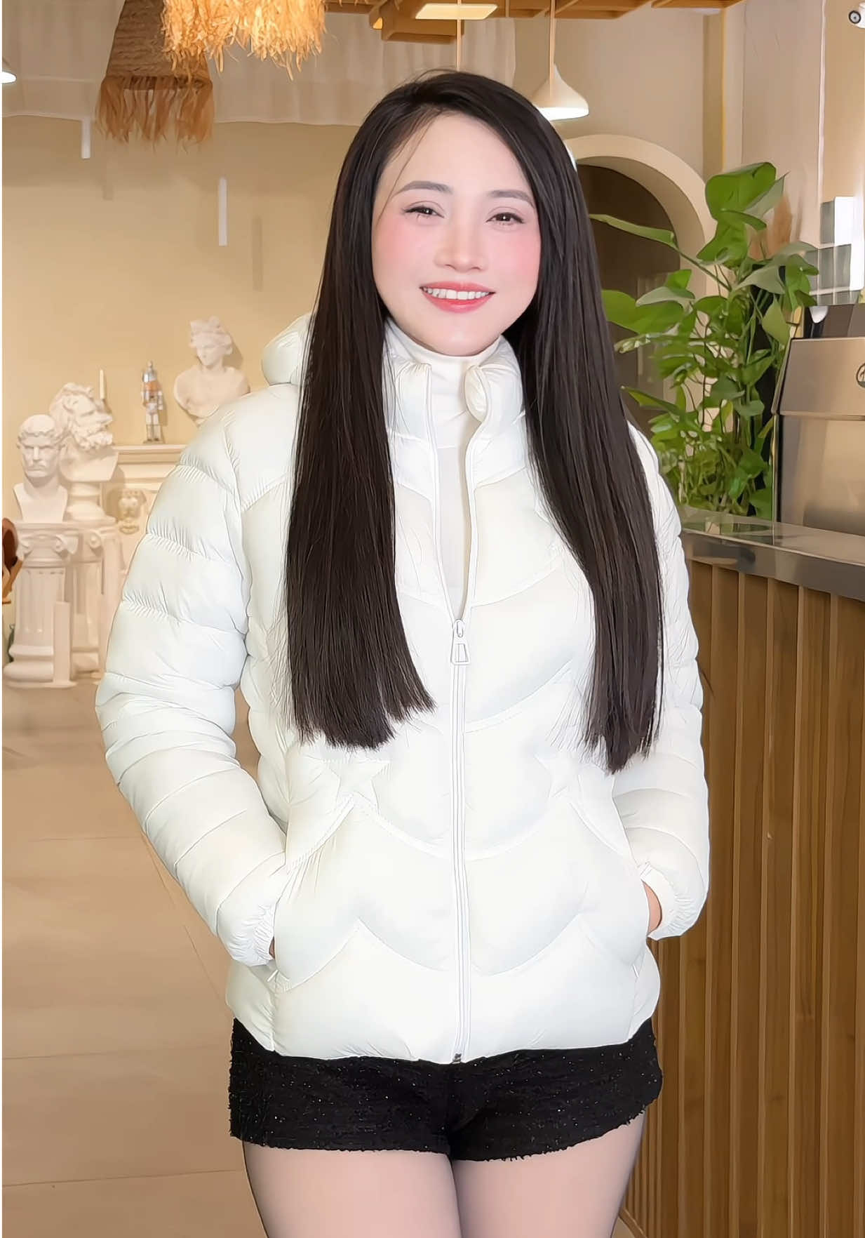 Áo phao siêu nhẹ lông vũ#aophao #aophaosieunhe #xuhuong 