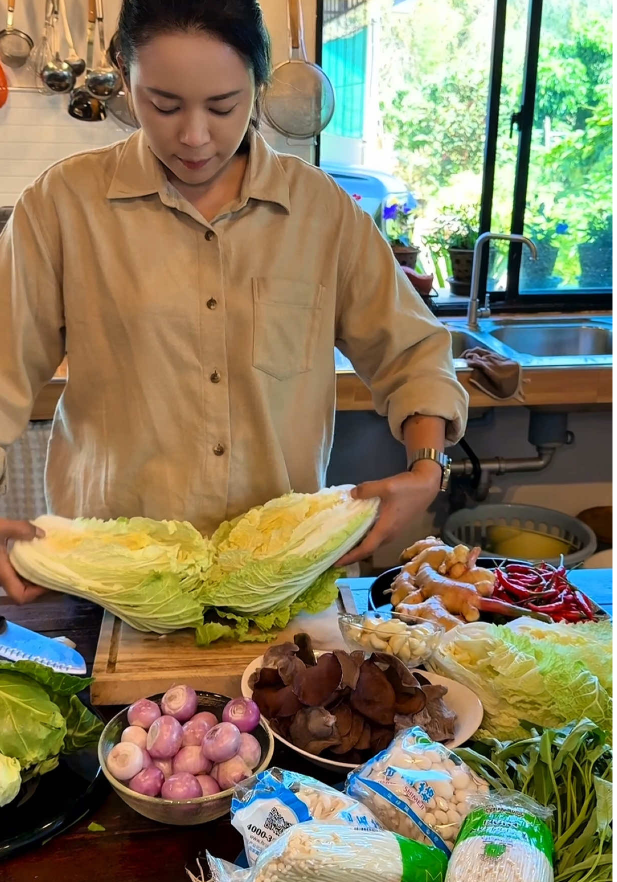 ซุปผักลาวตามคำขอนะน้องรัก 😗 @AaAa———-  ขอบคุณผู้สานฝันเมนูนี้ค่ะ😆  @อนิสา 