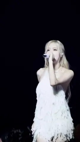 🤍✨#xh #xuhuong #viral #blackpink #nhachaymoingay #tiktok #blink #parkchaeyoung #rosé #roses_are_rosie #CapCut 