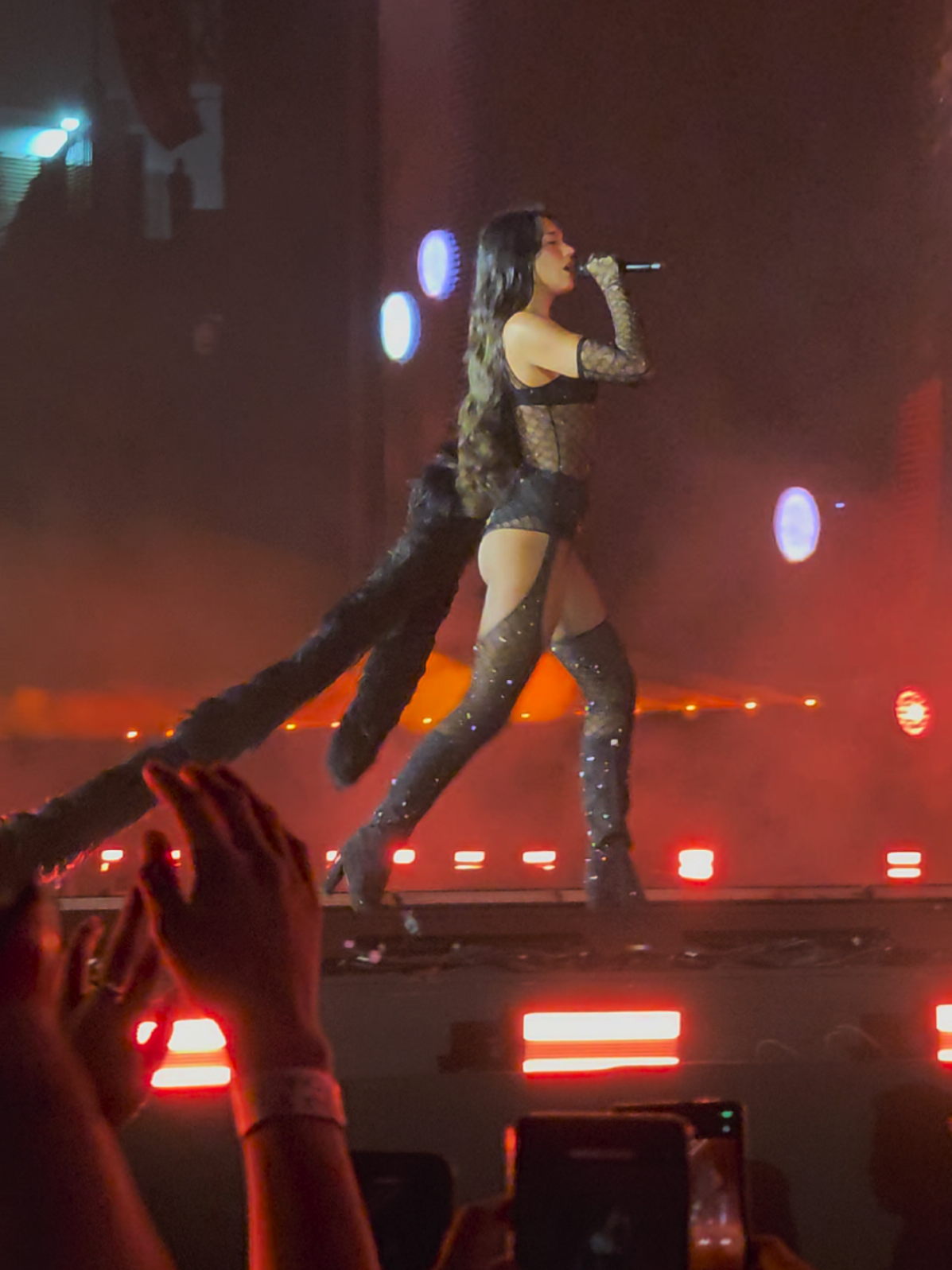 DIOSAAAA DUA  #dualipa #limaperu🇵🇪 #radicaloptimismtour #viral 