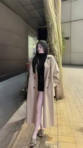 Nghĩ tới cảnh Noel, được chồng dẫn đi chơi, chụp hình đẹp lung linh Là thấy không có rồi 🥲#viralvideo #xuhuong #thoitrang #aokhoacnu 