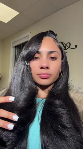 I be feeling awkward recording after my hair done lol #summyah 