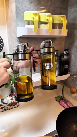 Bình đựng dầu ăn nút mở tự động, đựng nước mắm, tương ớt#giadung_giadinh01 #cuahangdodungnhabep1 #xuhuongtiktok 