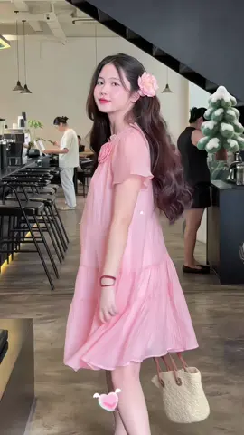 Đầm bầu voan tơ nhẹ nhàng cho mẹ bầu