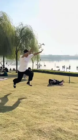 Selama doa masih bisa ucapkan, tidak ada yang tidak mungkin bagi Allah untuk memberiku jalan. #masukberanda #fypage #🇲🇨🇯🇵 