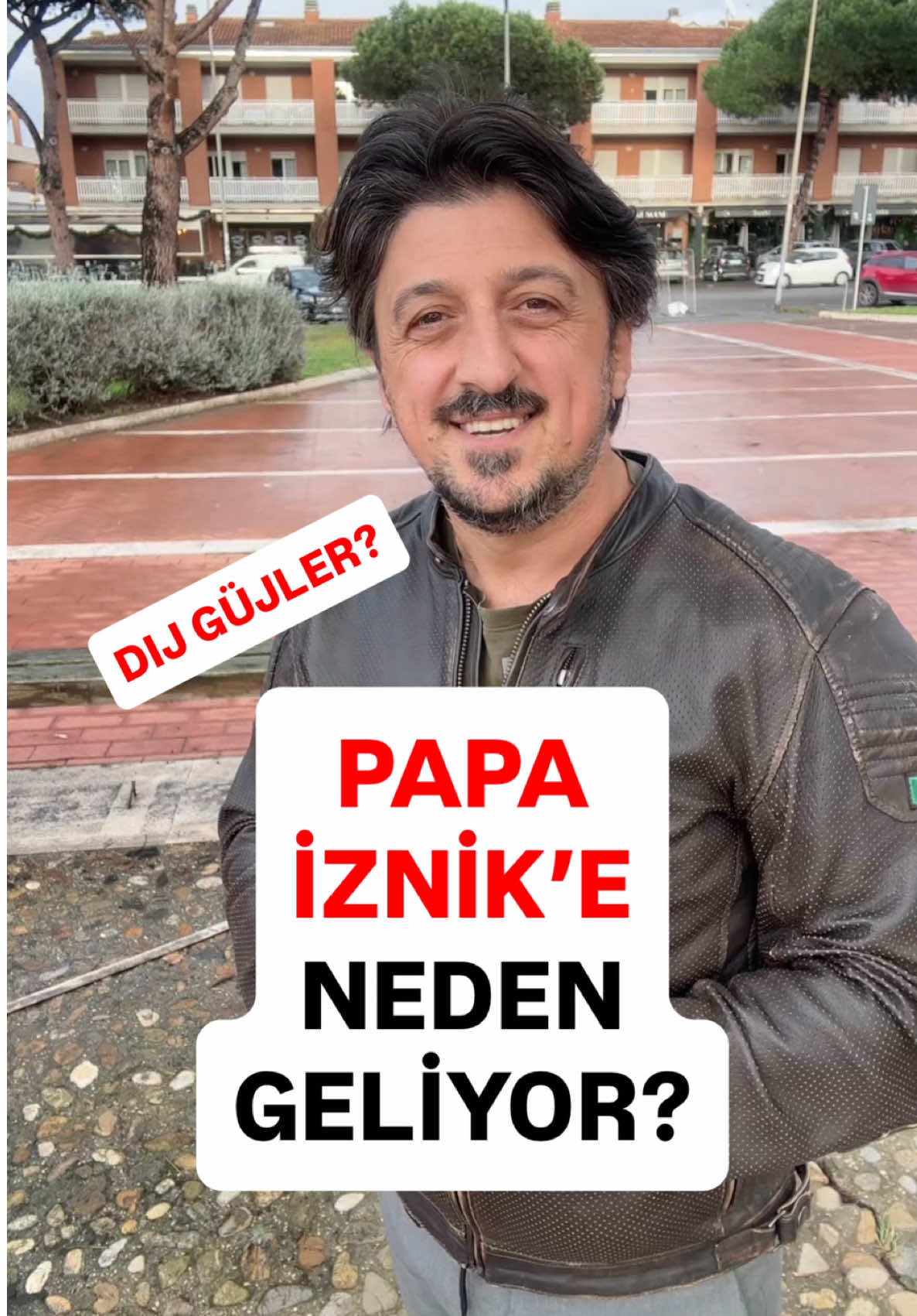 Ek Bilgiler: Bugünkü Hristiyanlık ile ilgili en önemli kararlar, İznik’te alındı. Baba-Oğul-Kutsal Ruh inancı ile İsa’ya tanrısal bir anlam yüklendi. Bu toplantının burada var olan bir sarayda yapıldığı düşünülüyor ancak sarayın yeri henüz bilinmiyor. Yer altında bir yerlerde, gün yüzüne çıkmayı bekliyor. ✨ Göl altı bazilikasının yapım tarihi, 325 yılında yapılan bu toplantıdan daha sonraki yıllara tarihleniyor. İznik Konsili toplantısından yaklaşık dörtyüzelli yıl sonra, 787 yılında ikinci bir konsil, (muhtemelen) bugün Orhan Camii olarak bilinen İznik Ayasofya’da toplandı. Burada da kiliselerde ikonaların kullanılmasına izin verildi.  🍀 Şayet ikinci bir toplantı yapılmasaydı, belki de bugün Hristiyanlık dünyasında resim ve heykellere rastlayamayacaktık. ✨ Pagan dünyanın Hristiyanlık’a geçişteki en önemli kilit noktalarından biri, İznik. Henüz gitmedim ama fotoğraflardan baktığım kadarıyla dünyanın en güzel şehirlerinden biri. Muazzam bir göl. Coğrafi olarak da havasının oldukça temiz ve sağlıklı olduğunu tahmin ediyorum.  🌳 Araştırmalar yaparken zaman zaman yanıltıcı bilgiler ile karşılaşıyorum. Şüpheye düştüğümde danıştığım @tarihinsefiri Ercüment’e tekrar teşekkürler. Antik Roma denince ilk aklıma gelen isimdir. 🍃 Aziz Neophytos’un mezarı üzerine inşa edilen bu bazilikayı görmeye gidin lütfen. Ben de en kısa zamanda orada olacağım. Hatta bir gün orada toplansak ne iyi olur…  . Bir sonraki videoda görüşmek üzere. . #italya #roma
