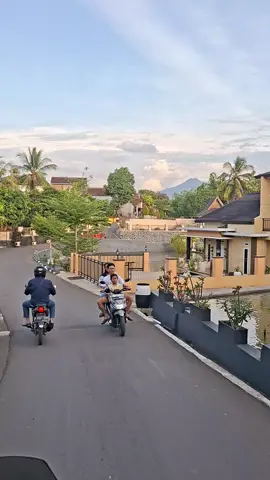 cung nu apal ie di mana?? komen he #motoradv #motoran 