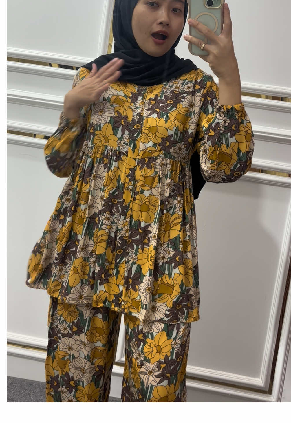 Kode puri yg di pake #onesetkekinian #setelanwanita #setelanwanita #onesetviral #outfitideas 