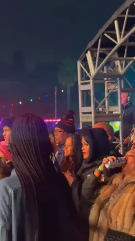 the fashion killa herself  #rihanna #campfloggnaw #asaprocky #losangeles #fashionkilla  @moodboard 