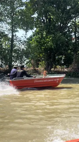 หาดใหญ่รอแปปนะครับกำลังเดินทางไป🦮💦🌊#น้ําท่วมหาดไหญ่ #น้ําท่วม68 #เทรนด์วันนี้ #