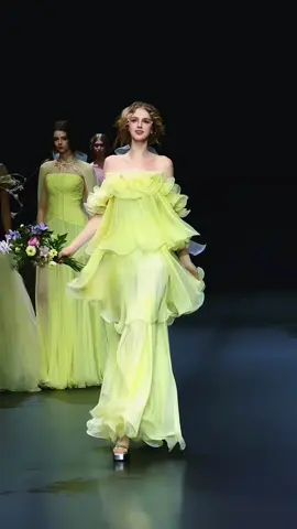 #fashion #dress #fashionshow #thoitrang 