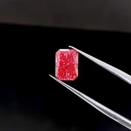 Diamond show.#reddiamond #jewelrybusiness #labgrowndiamond #radiantdiamond 